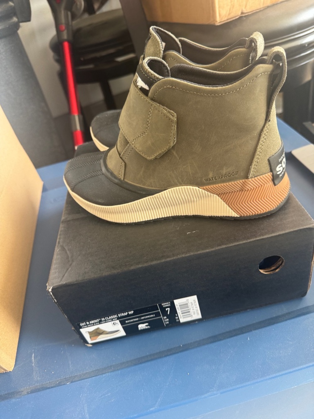 Sorel Out N About Strap WP Boots Olive/Black Waterproof Women’s 7